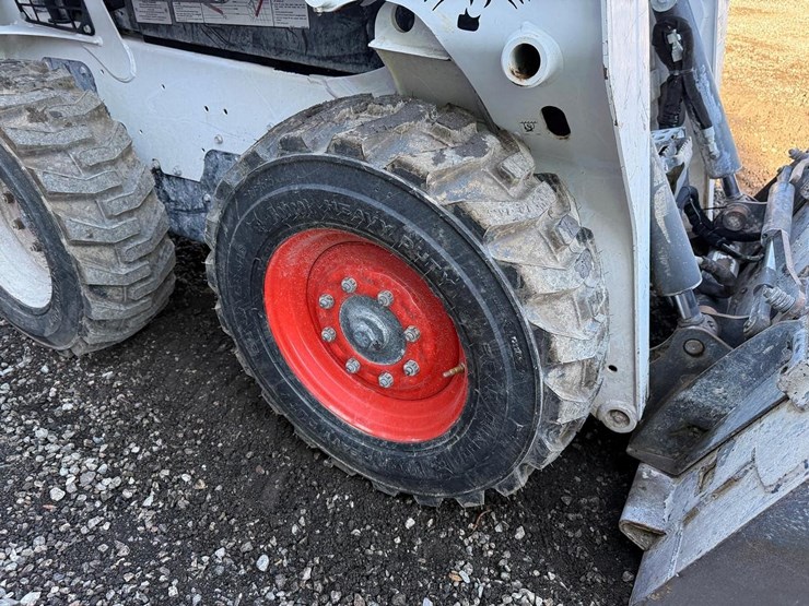 2019-bobcat-s550-image-12