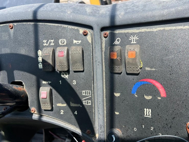 caterpillar-tl642c-image-23