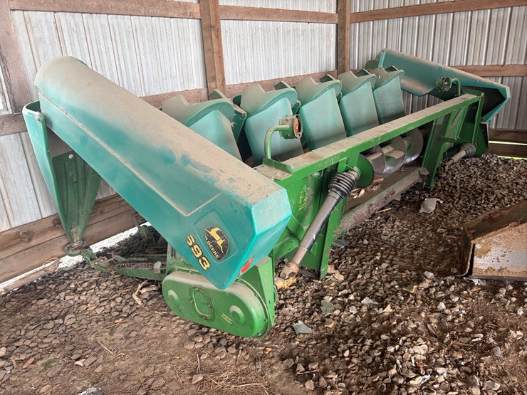 john-deere-693-image-1