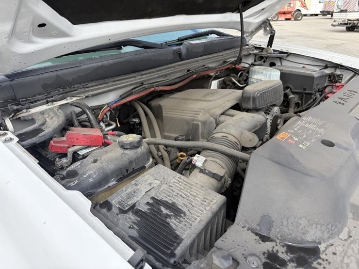 2012-gmc-sierra-2500-image-8