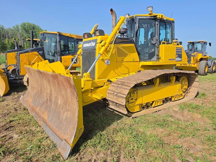 komatsu-d65-image-4