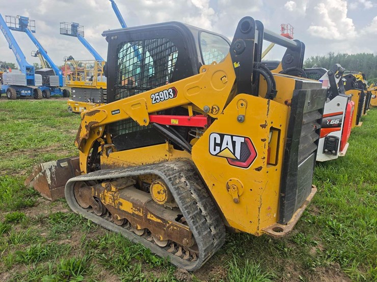2020-caterpillar-259d3-image-6