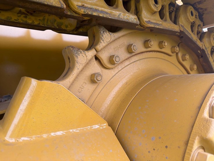caterpillar-d1-lgp-image-10