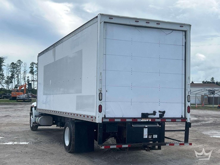 2018-international-durastar-4300-image-4