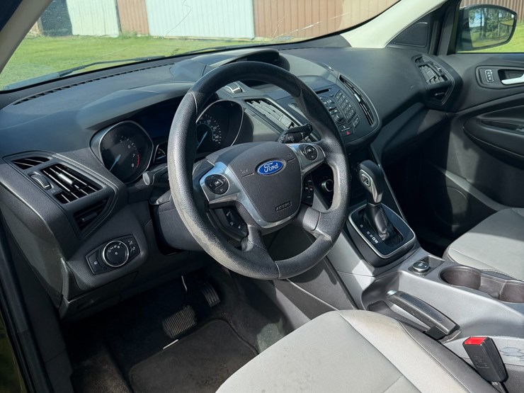 2014-ford-escape-se-image-10