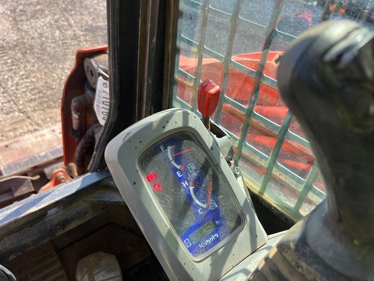 kubota-svl90-2-image-18