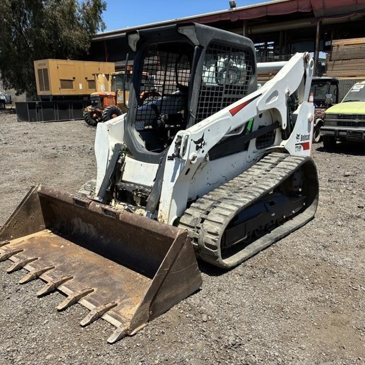 2016 BOBCAT T740