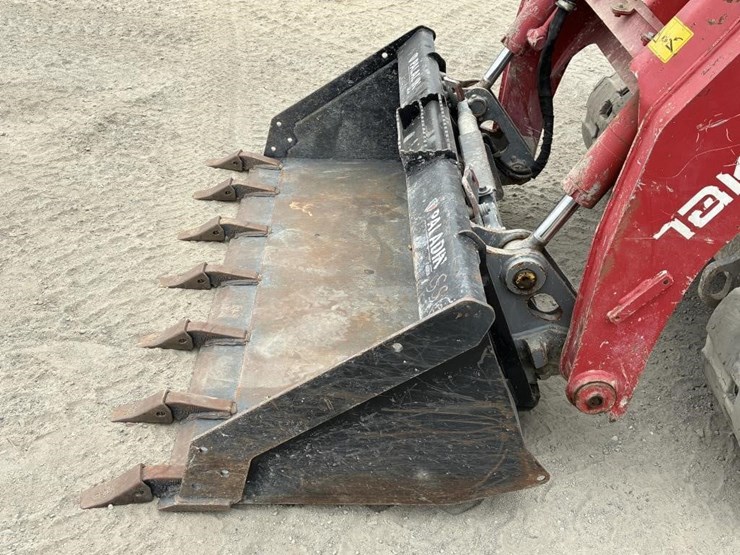 2019-takeuchi-tl10v2-image-5