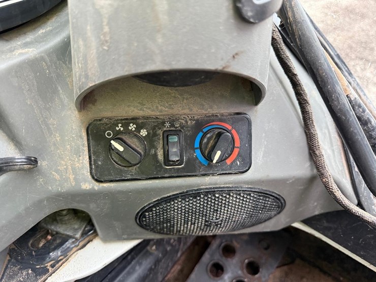 2018-bobcat-t650-image-27