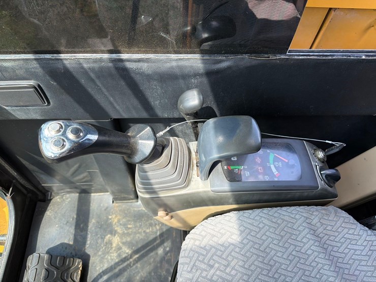 caterpillar-306e-image-21