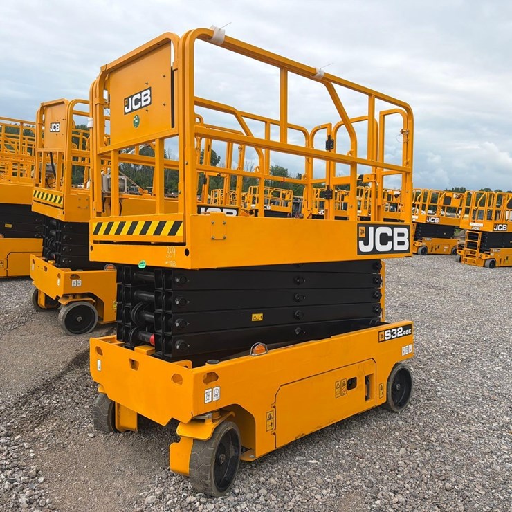 JCB S3246E