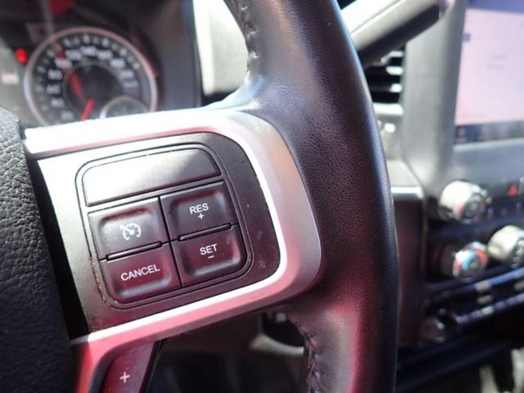 2022-dodge-ram-5500-image-17