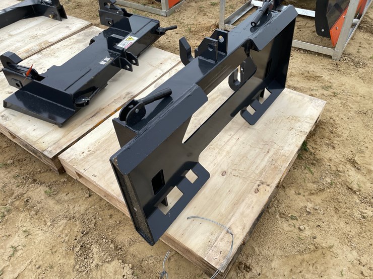 #2049-•-new-wolverine-skid-steer-3-point-attachment-image-4