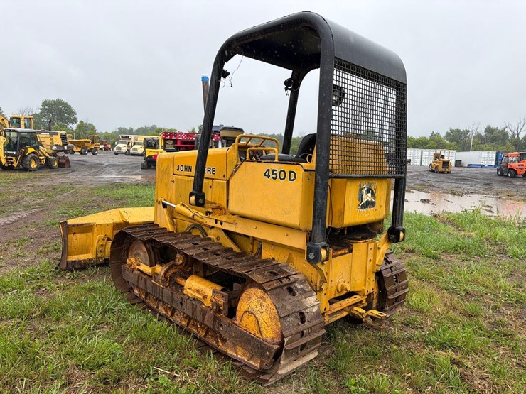 deere-450d-image-7