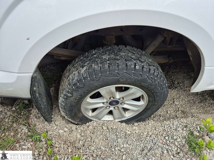 2015-ford-f150-image-24