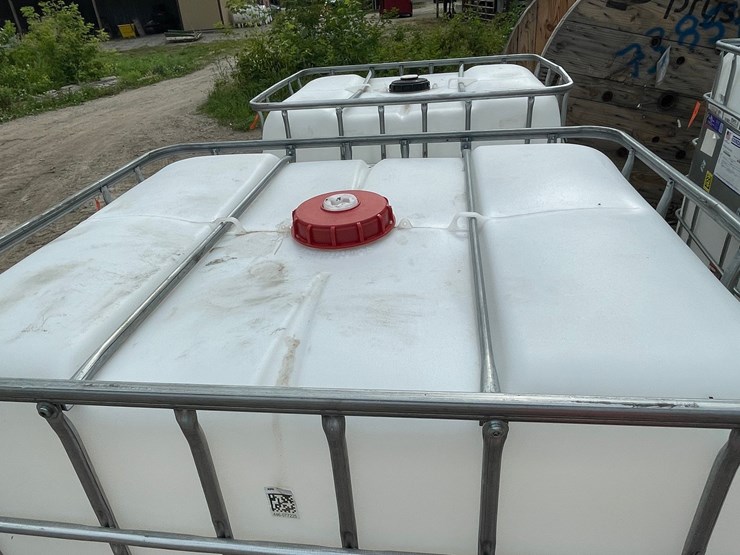 #8323-•-poly-caged-ibc-tote-image-5
