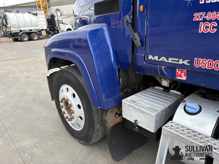 2013-mack-chu613-t/a-day-cab-truck-tractor-image-20