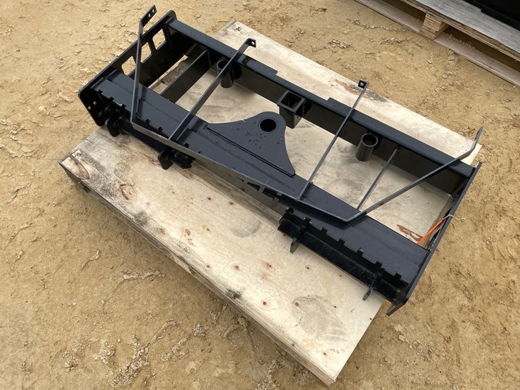 #2005-•-new-wolverine-pallet-fork-frame-image-1
