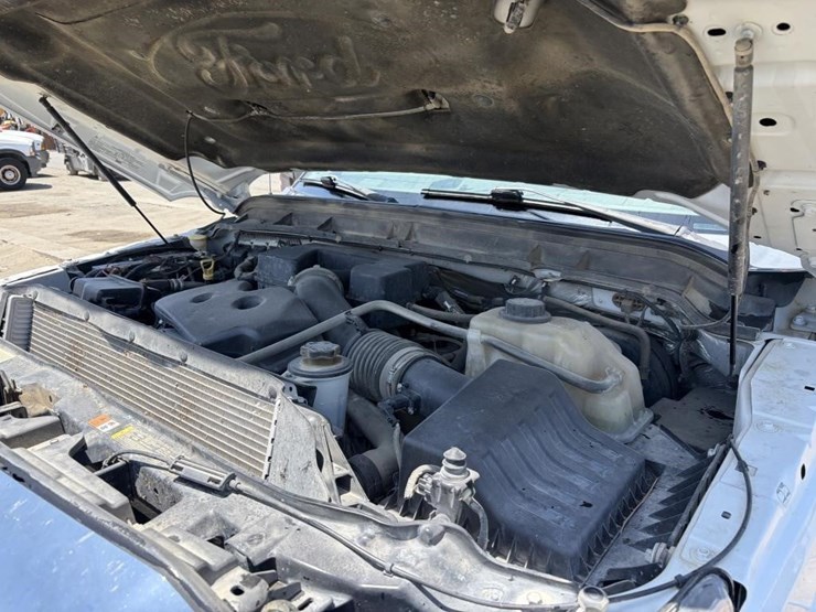 2011-ford-f350-image-7
