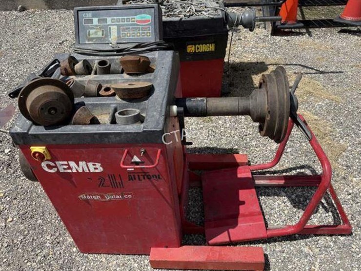 #63-•-cemb-c-211-tire-balancer-machine-image-1