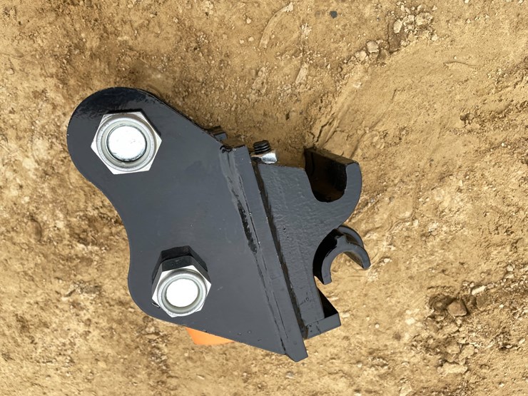 #2071-•-new-quick-hitch-attachment-image-2