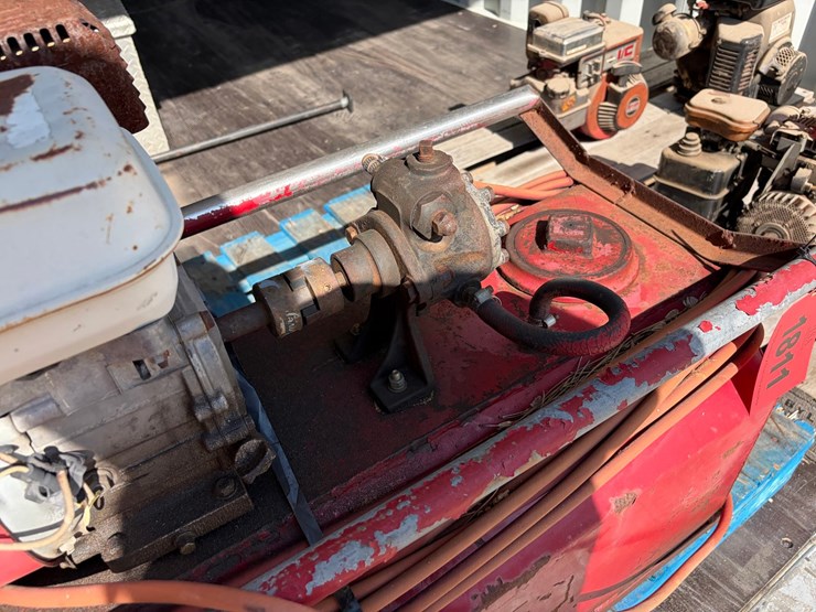 #1811-•-transfer-pump-w/-honda-gas-engine-image-8