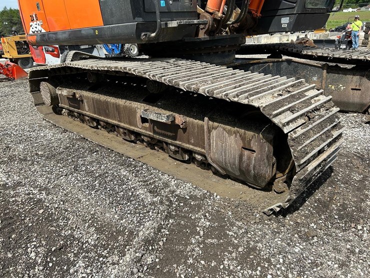hitachi-zx350lc-6n-image-9