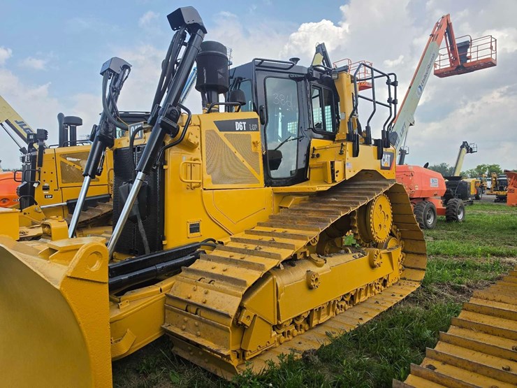 caterpillar-d6t-lgp-image-2