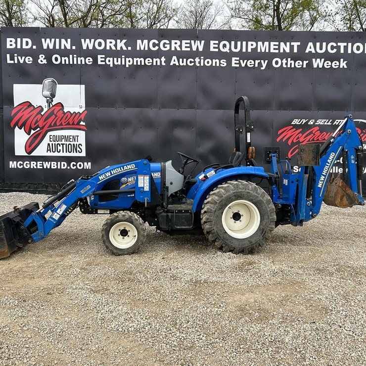 2015 NEW HOLLAND BOOMER 37