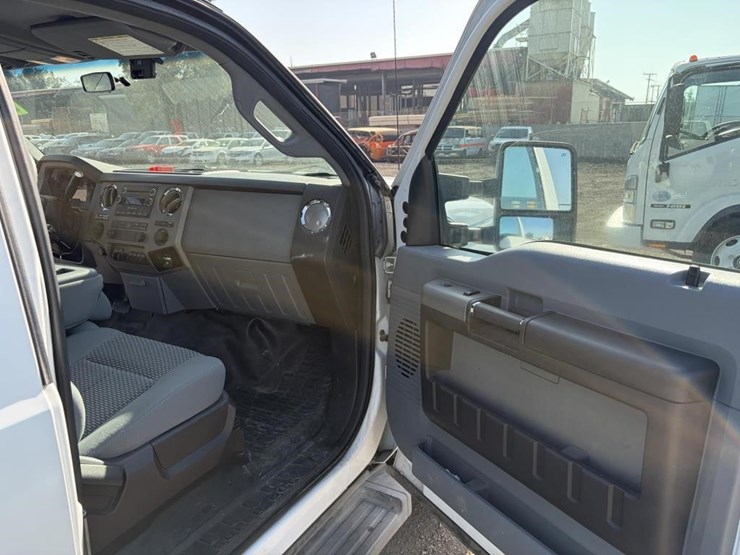 2012-ford-f250-image-12