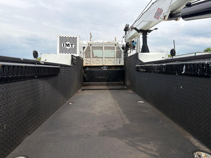 2020-imt-dominator-image-7