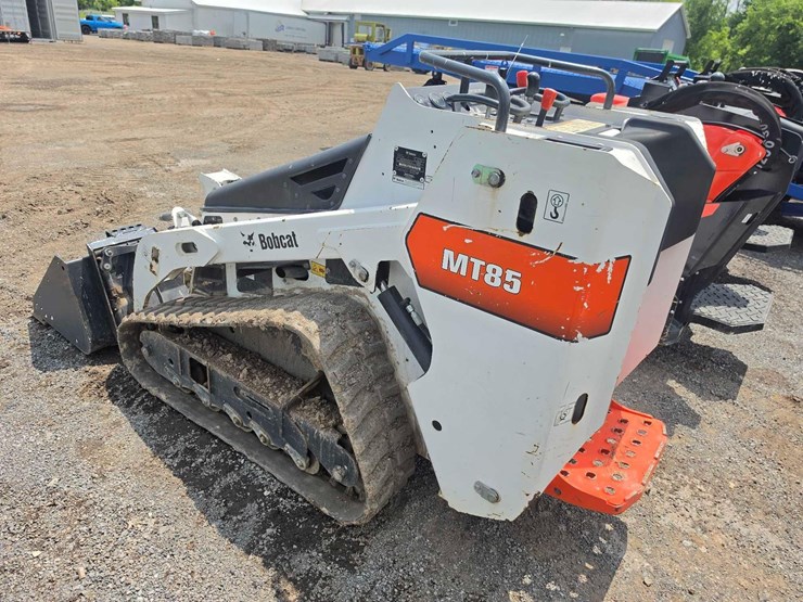 2019-bobcat-mt85-image-6