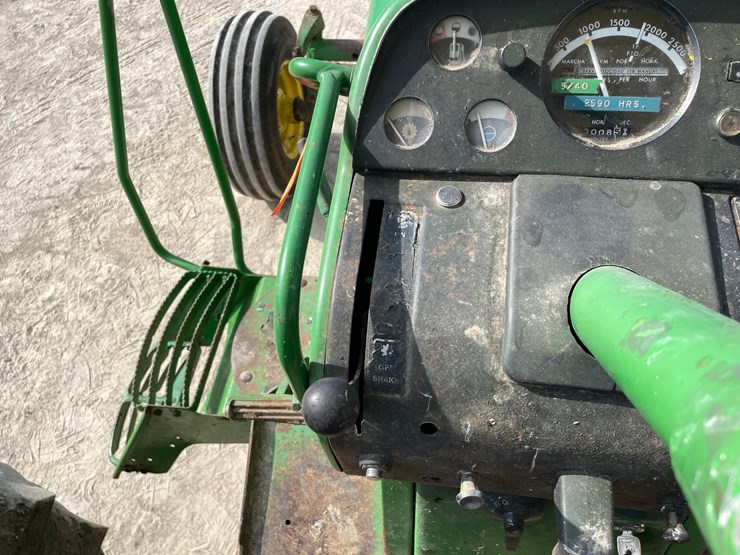 john-deere-4020-image-36