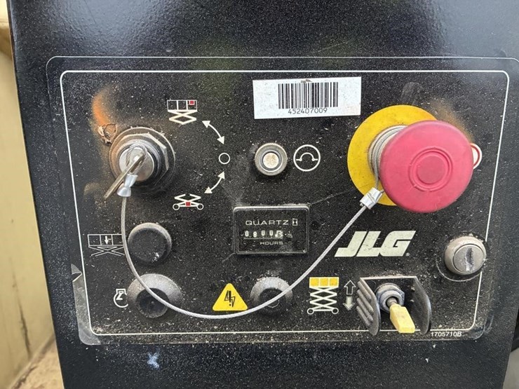 2007-jlg-4069le-image-17
