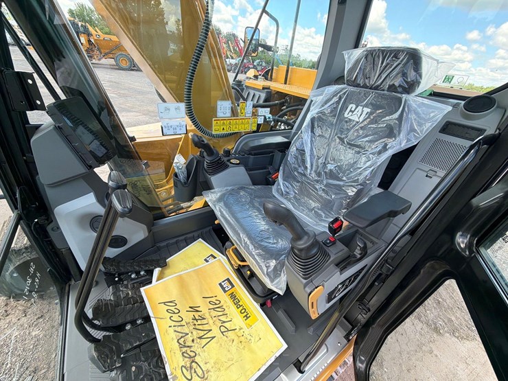 caterpillar-317-image-29