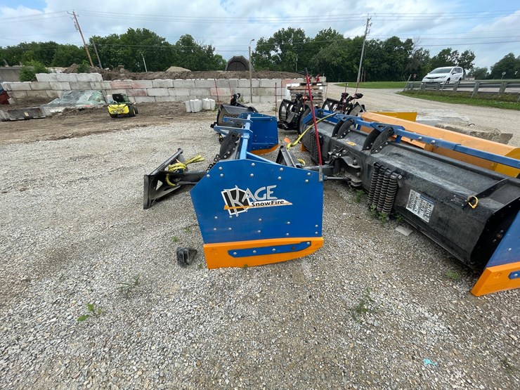 #4873-•-2023-kage-snowfire-10'-universal-mount-snow-pusher-image-4
