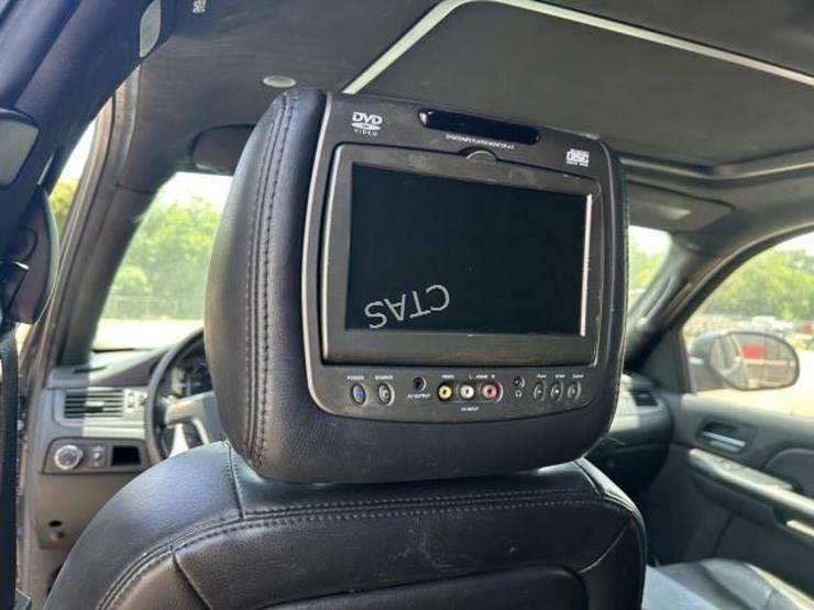 2008-cadillac-escalade-image-18