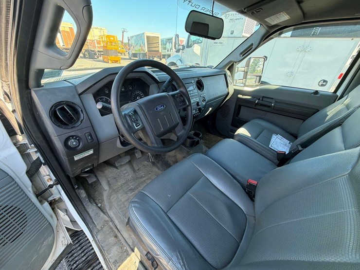 2016-ford-f550-image-19