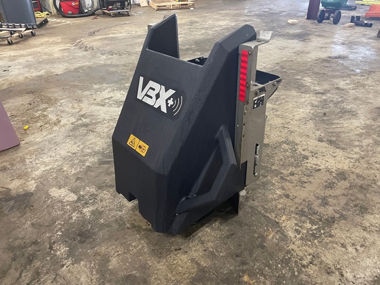 #4886-•-boss-vbx+-9000-poly-salt-spreader-image-13