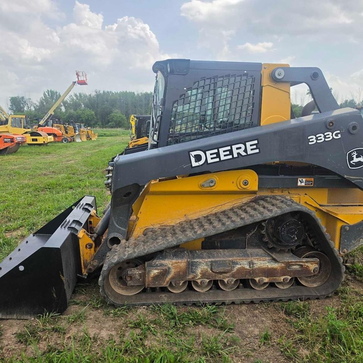2020 DEERE 333G