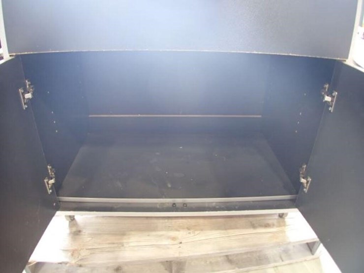 31-in.-x-75-in.-rolling-storage-cabinet(s)-image-18
