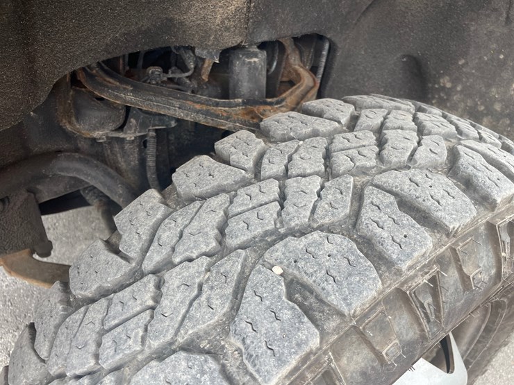 2021-chevrolet-3500-image-11