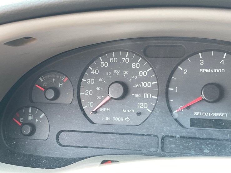 #202-•-2002-ford-mustang-convertible-(has-in-title)-image-48