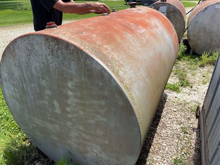 mobil-500-gallon-diesel-fuel-storage-tank-image-2