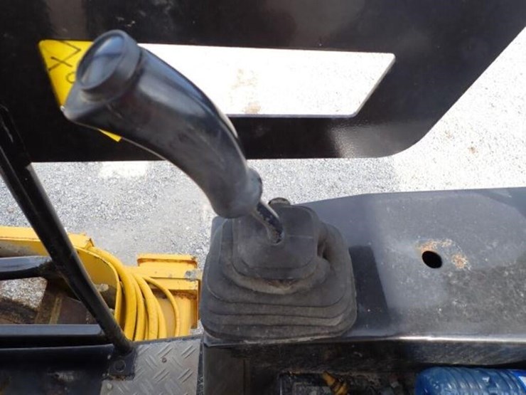 2003-bomag-bw145pdh-3-image-32