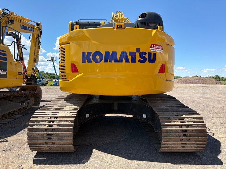 komatsu-pc238us-lc-11-image-7