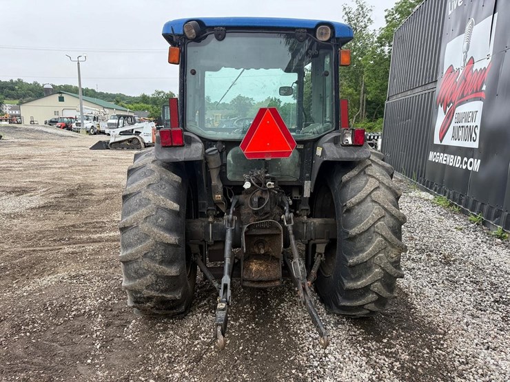 new-holland-t4030-image-3