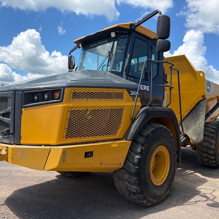 2024 DEERE 260P