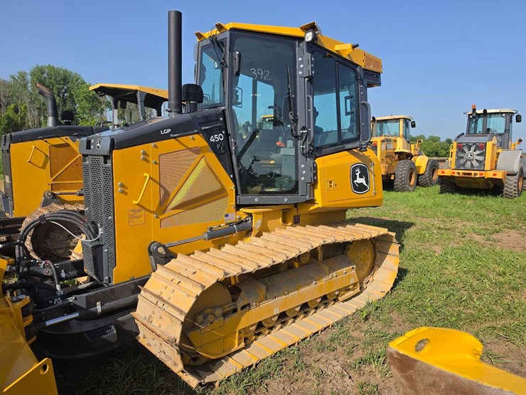 2026-deere-450-lgp-image-2