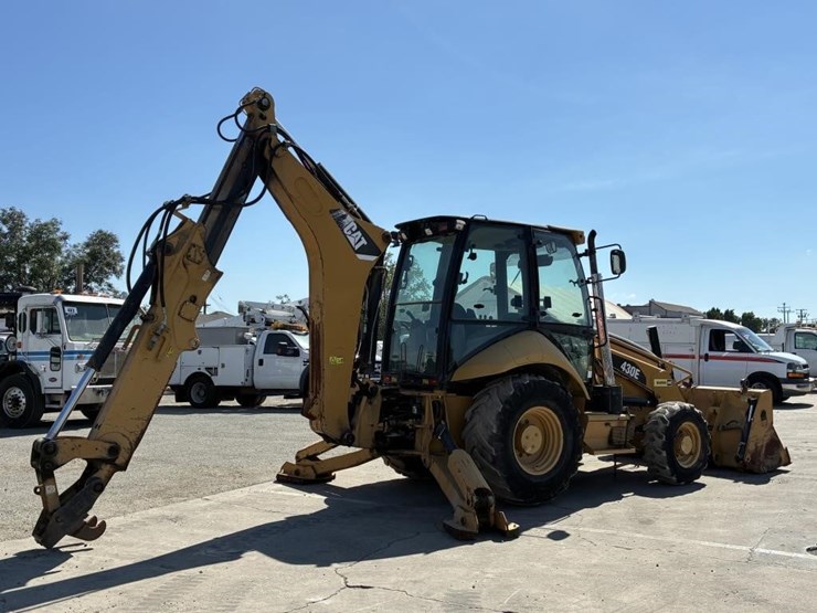 2014-caterpillar-430e-image-3